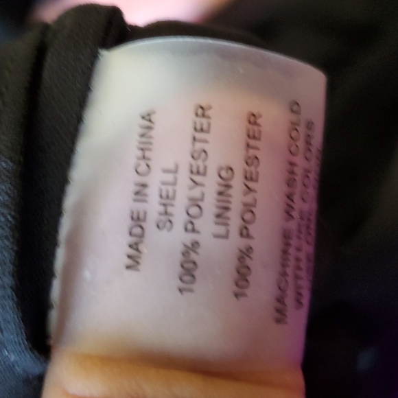 Vince Camuto Double layered chiffon tank - Picture 10 of 10